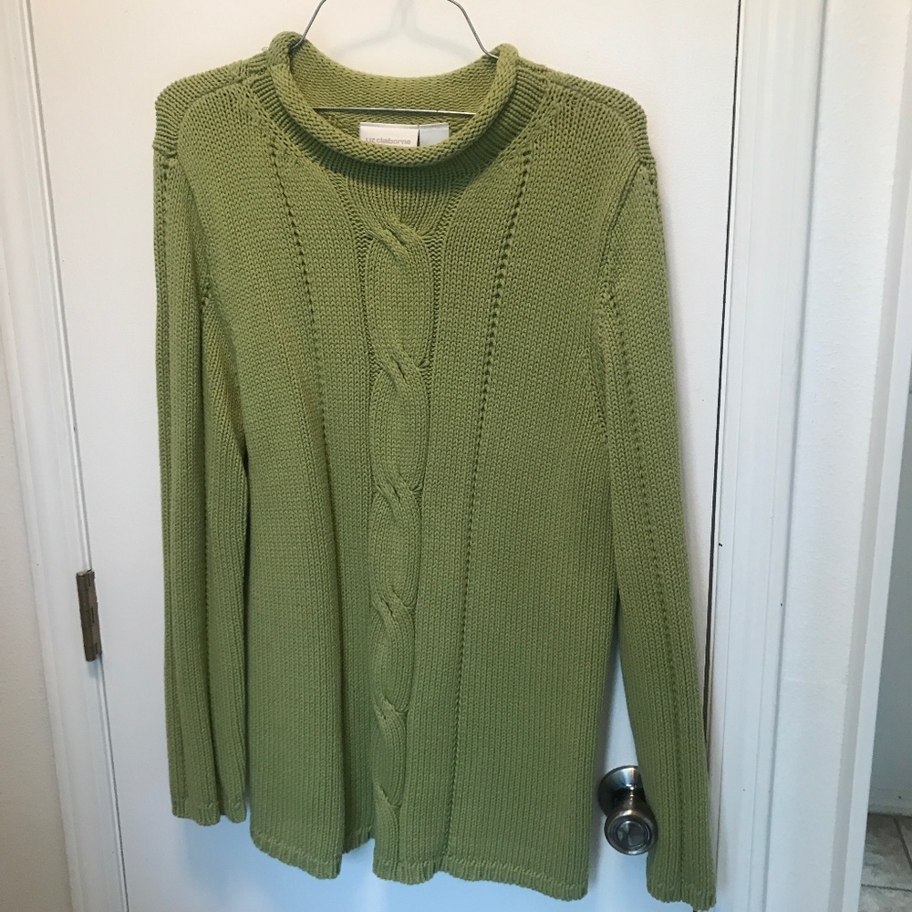 M - Liz Claiborne - Cable Knit Sweater
